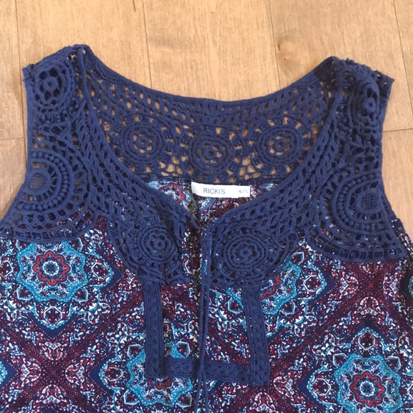 Ricki’s Sleeveless top - Picture 2 of 3